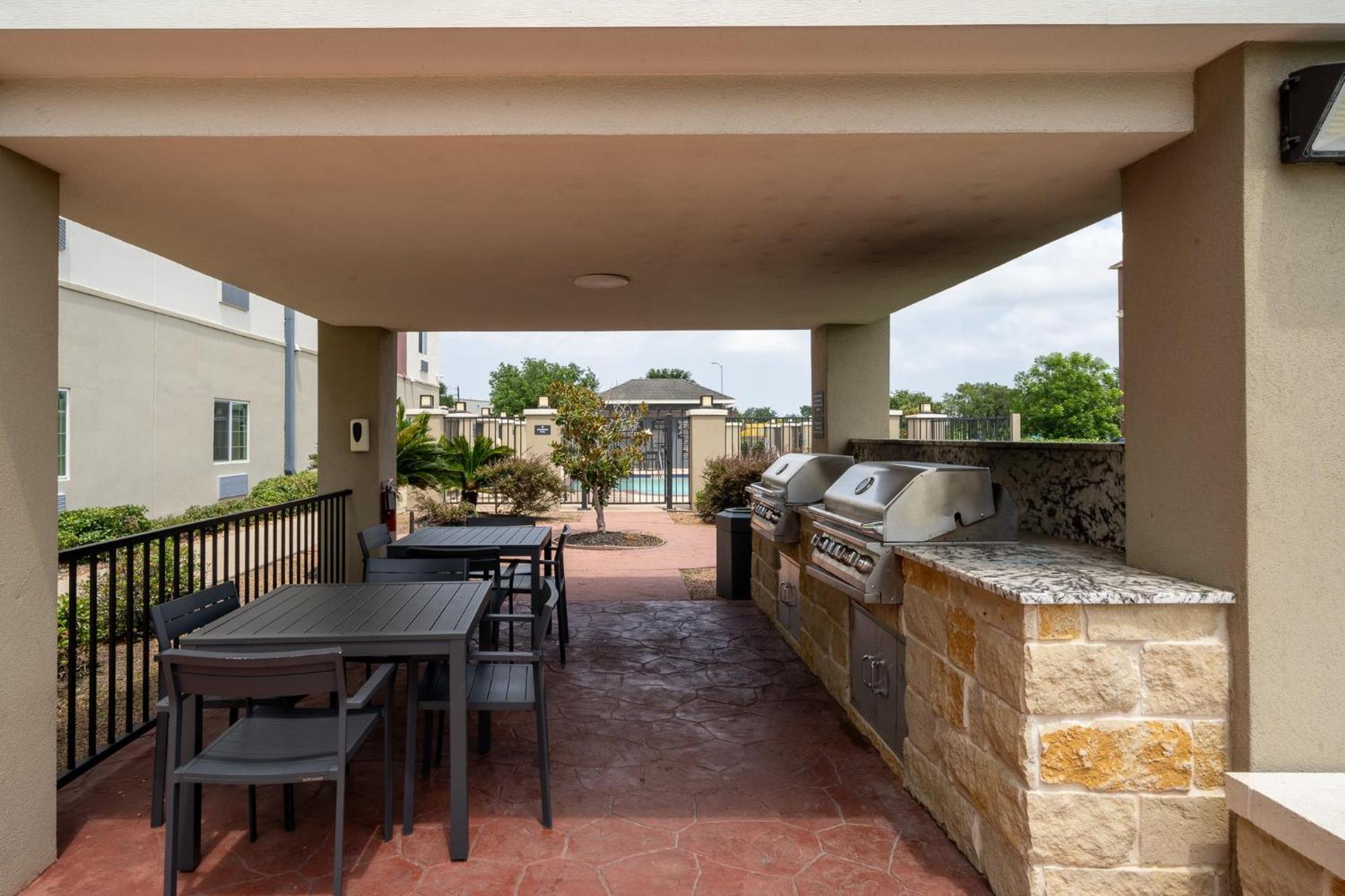 Candlewood Suites Deer Park By Ihg Exterior foto